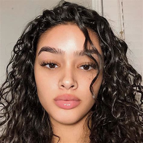 Lightskin .